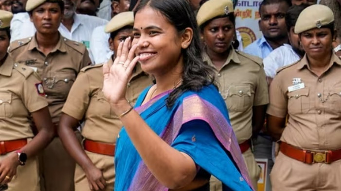 Keerthanas MLA Oath Delayed Over Election Certificate