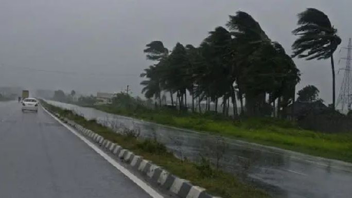 IMD forecasts Southwest Monsoon to hit Andaman soon