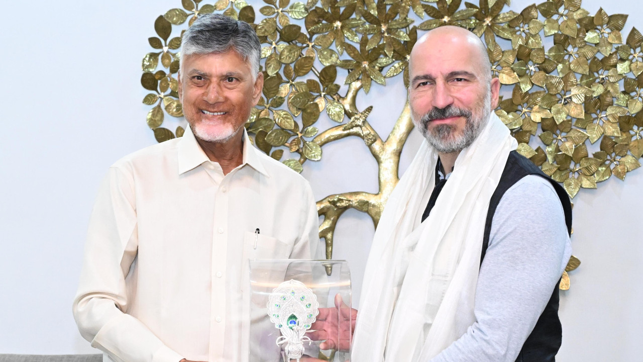 Uber CEO Dara Khosrowshahi Meets Chandrababu Discusses AP Expansion Plans