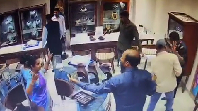 Karimnagar Jewellery Robbery Solved Subodh Singh Gang Involvement