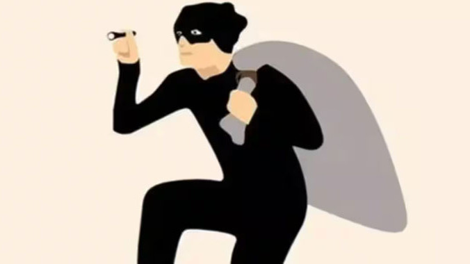 Robberies in Medak District huge Gold Stolen