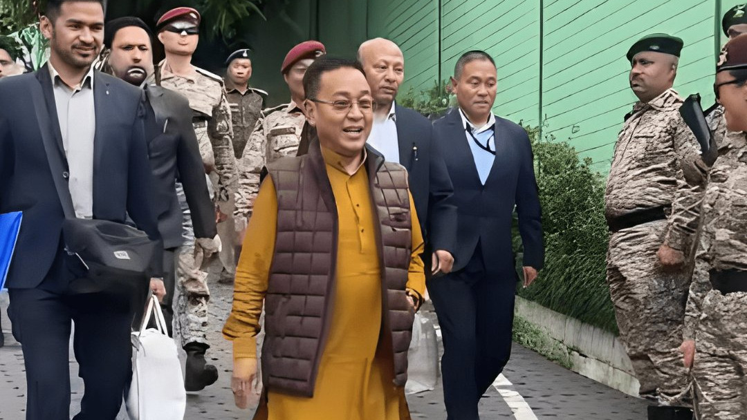 Sikkim CM Prem Singh Tamang Walks 2km After Modis Call