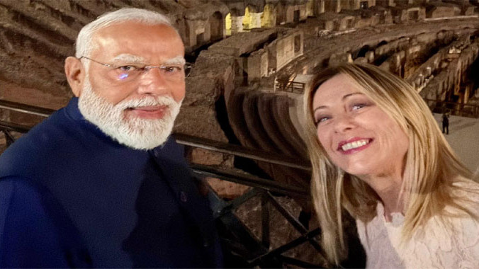 PM Modi in Rome Another Melodi Selfie Goes Viral