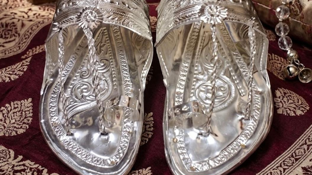 Silver Kolhapuri Chappals Gifted to Son in Law in Maharashtra