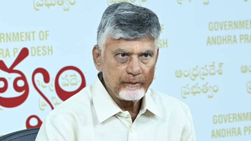 Chandrababu Naidu directs officials on heatwave preparedness in AP