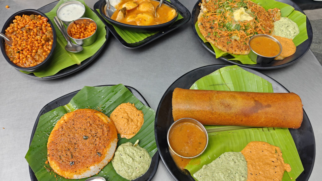 Shiv Sagar Restaurant Opens in Hyderabad Bringing Mumbai Flavors