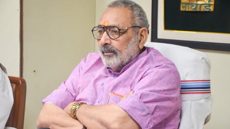 Giriraj Singh Supports Ban on Namaz on Roads in Uttarakhand