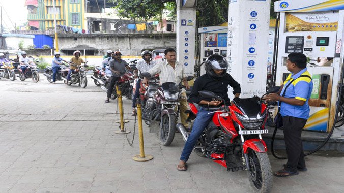 Petrol Diesel Prices Hiked Again third hike in 10 days