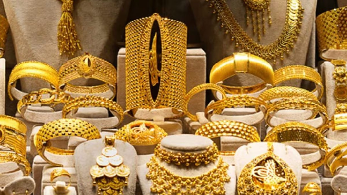 Gold Prices Drop Slightly in Major Cities