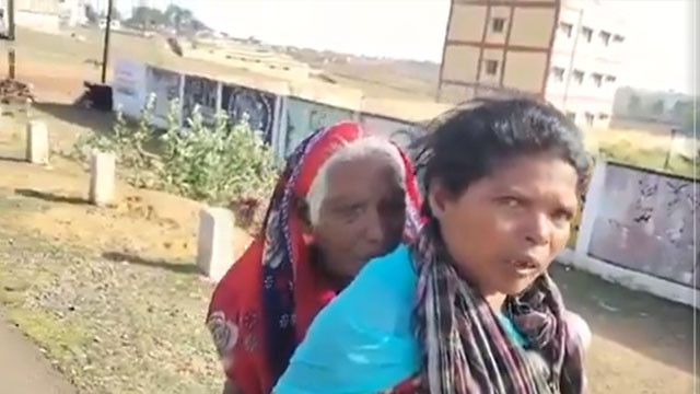 Chhattisgarh Woman Carries Aunt 9km for Pension Money