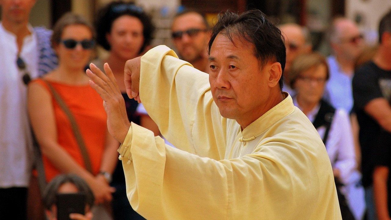 Tai Chi Walking Trend for Seniors Health Benefits