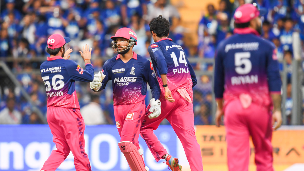 Rajasthan Royals Qualify for Playoffs Beating Mumbai
