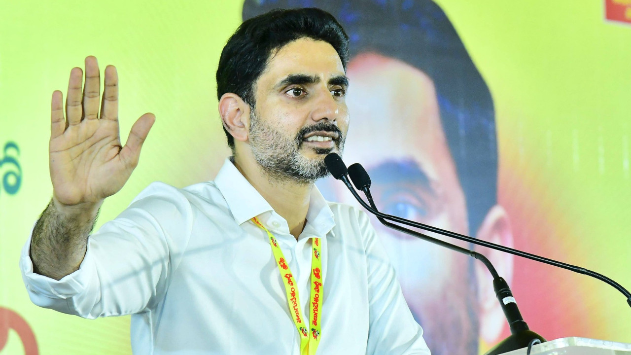Nara Lokesh Counter to Jagan Reddy on Mega DSC