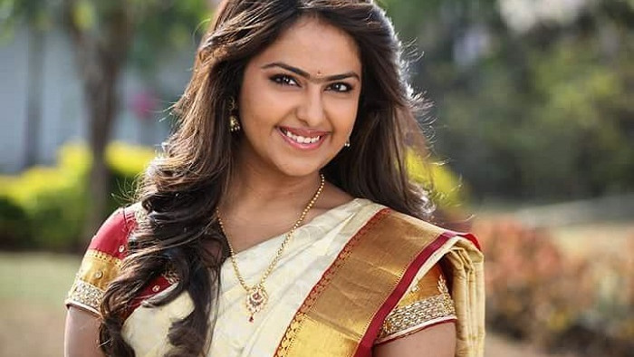 Avika Gor Clarifies Plastic Surgery Rumors and Body Transformation