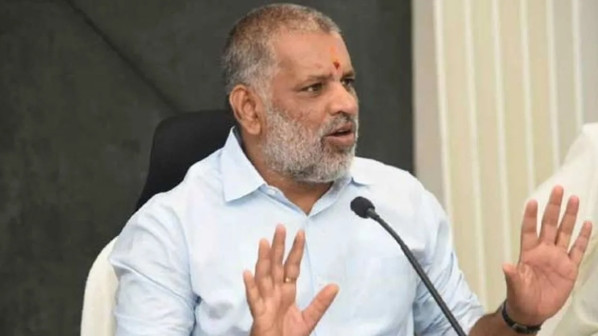 Chevireddy Bhaskar Reddy Wife and Son Attend ED Inquiry