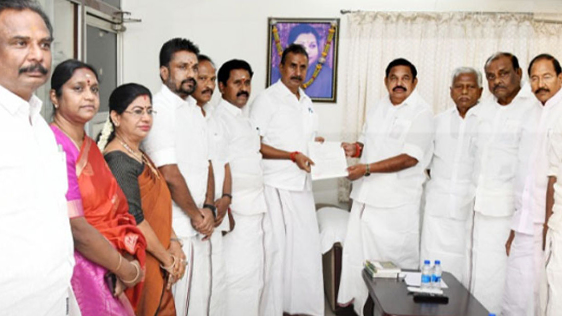 Velumani Says No Split in AIADMK Only Differences