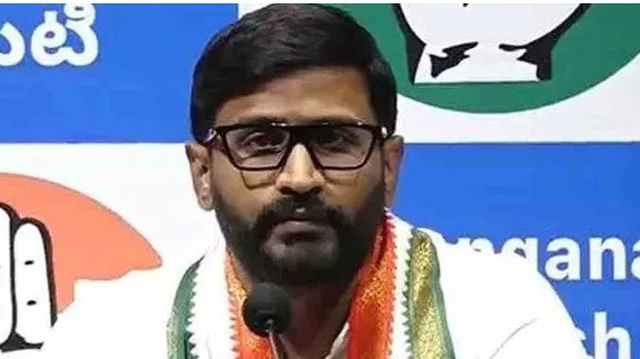 Balka Suman Should Face PD Act Says Govt Whip Balmuri Venkat