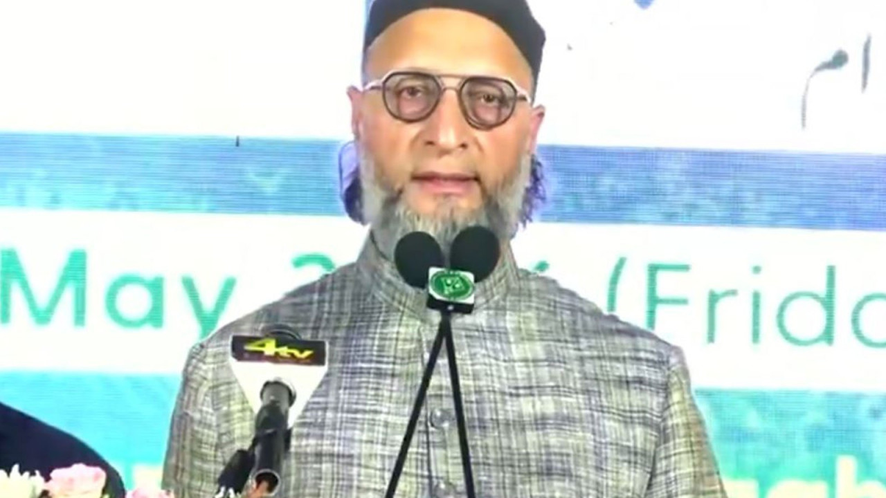 Asaduddin Owaisi Counters Yogi Adityanath on Namaz Ban