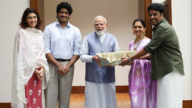 Khushbu Sundar Invites PM Modi to Daughters Wedding