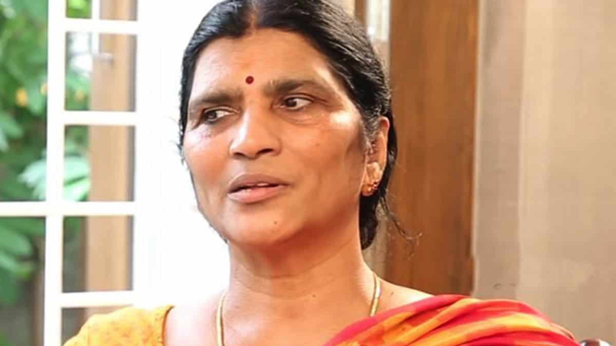 Lakshmi Parvathi Slams Chandrababus Politics as Camel in Desert Story