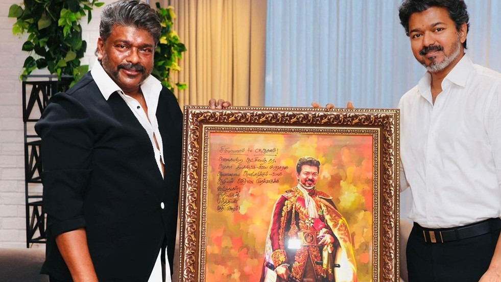 Parthiban who made comments on Trisha in the past meets CM Vijay