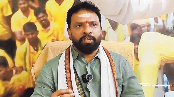 Minister Vasamsetti fires at Jagan for turning YCP into an axe party