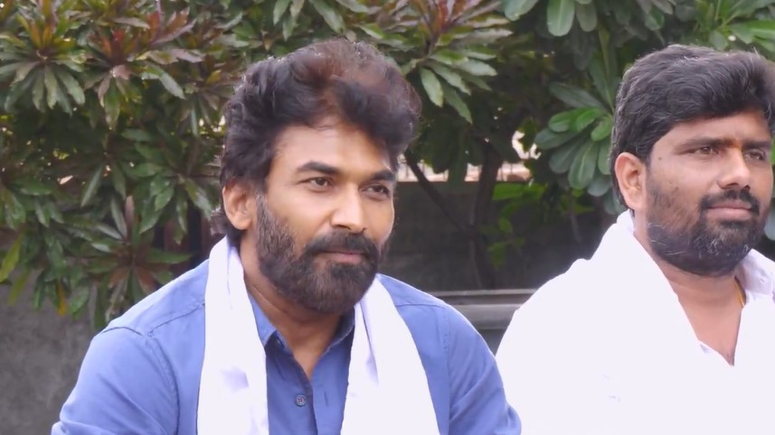 Pawan Kalyan Ayya Jagiru comments Janasena counter to Kavitha and Ponnam Prabhakar