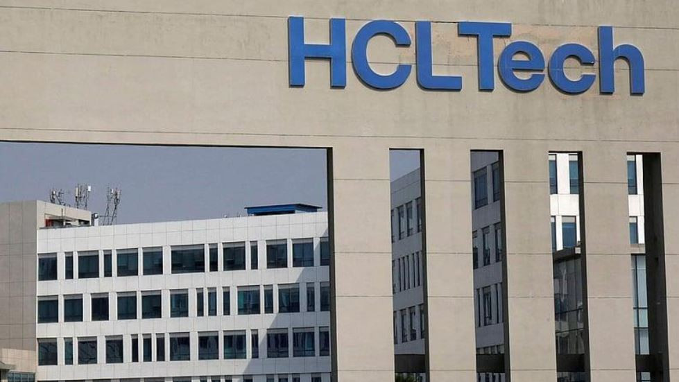 HCLTech to pay 4x salary for specialized AI engineers
