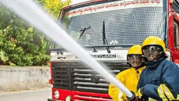 Massive fire accident in Meerpet plastic godown completely gutted