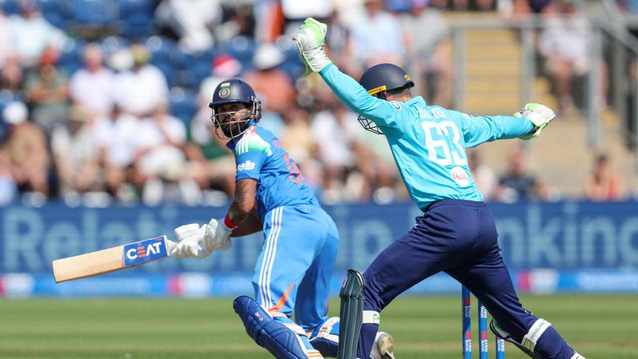 India all out for 233 as England bowlers dominate second ODI
