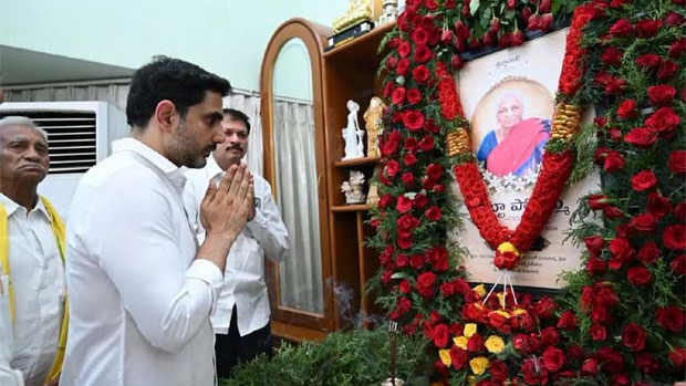 Nara Lokesh pays tribute to Mydukur MLA Putta Sudhakar Yadav mother Putta Polamma