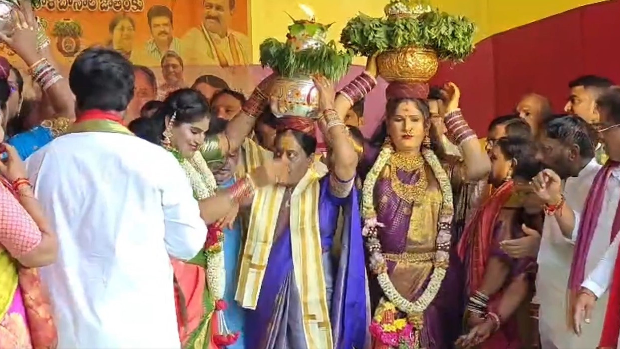 Golconda Ashada Bonalu celebrations begin as Telangana government offers silk clothes
