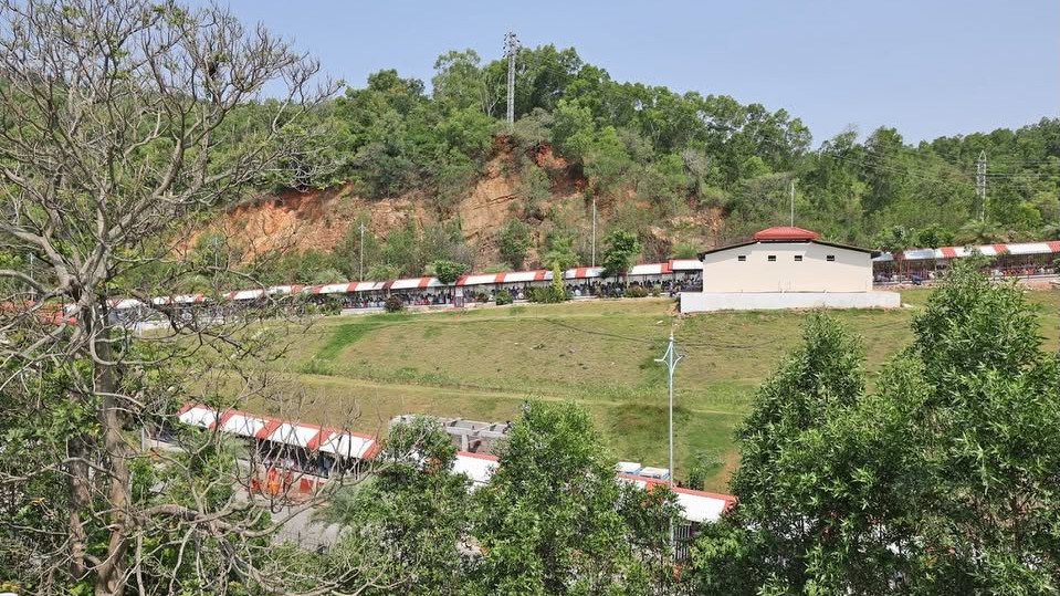 Tirumala Srivari Darshan 30 hours wait as devotees queue up to Gogarbham Dam