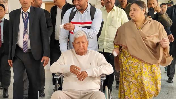 Lalu Prasad Yadav unwell admitted to Patna hospital
