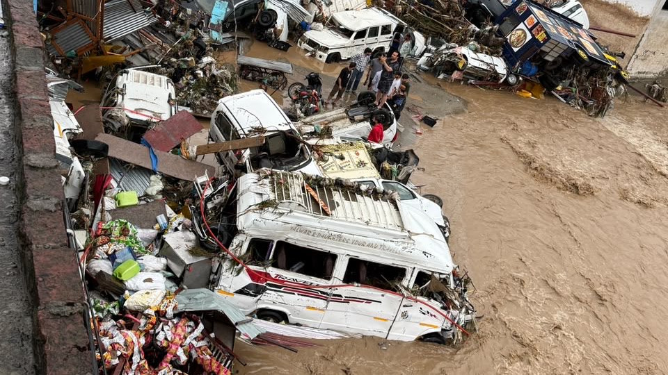 Jammu and Kashmir flash flood disaster 12 dead