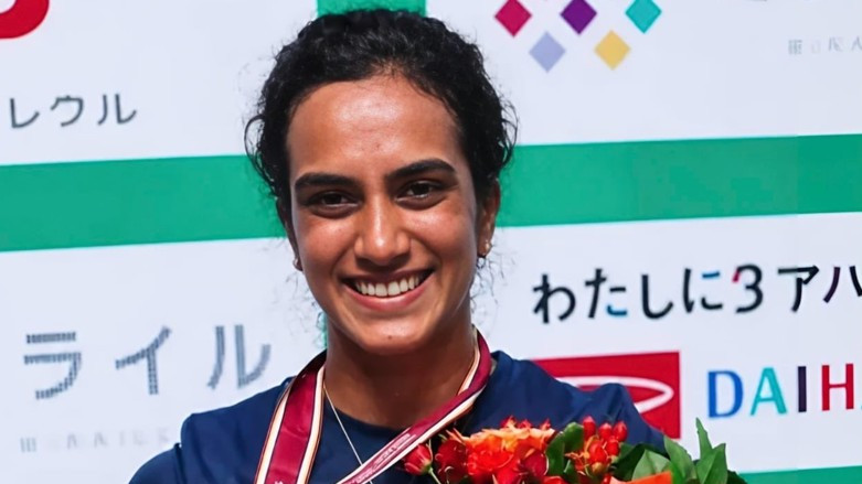 Guvs, CMs of Telugu states congratulate Sindhu on winning Japan Open