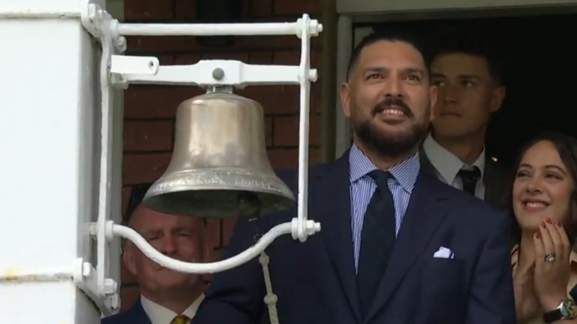 3rd ODI: Yuvraj Singh rings iconic five-minute bell at Lord's ahead of series-decider