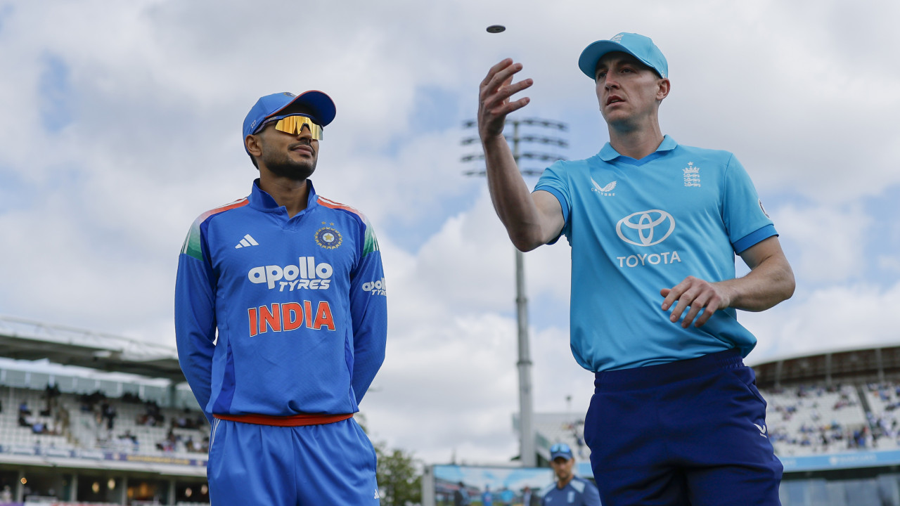 3rd ODI: Bumrah misses out as England opt to bat first in series decider