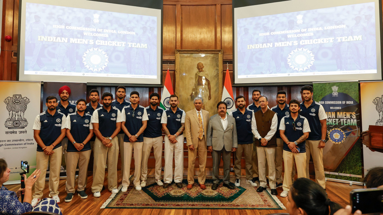 Team India visit High Commission of India in London ahead of Lord’s decider