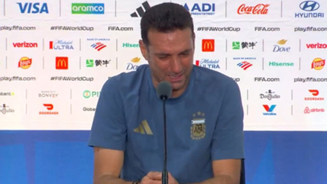 Argentina coach cries in press conference sensational decision after World Cup defeat