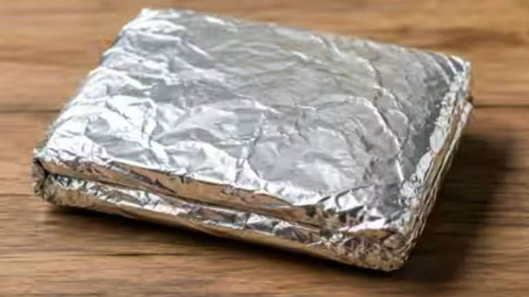 Aluminum Foil wrapping for wallet security Fact check on viral trend