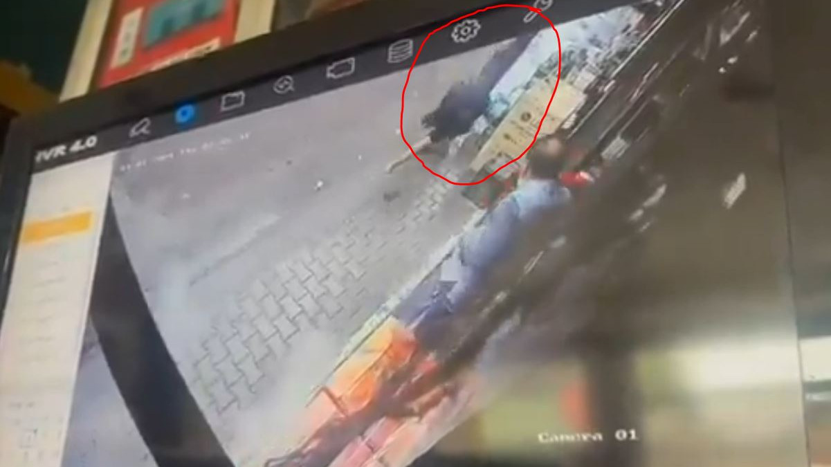 CCTV footage shows terrorist shooting policeman in Jammu Kashmir