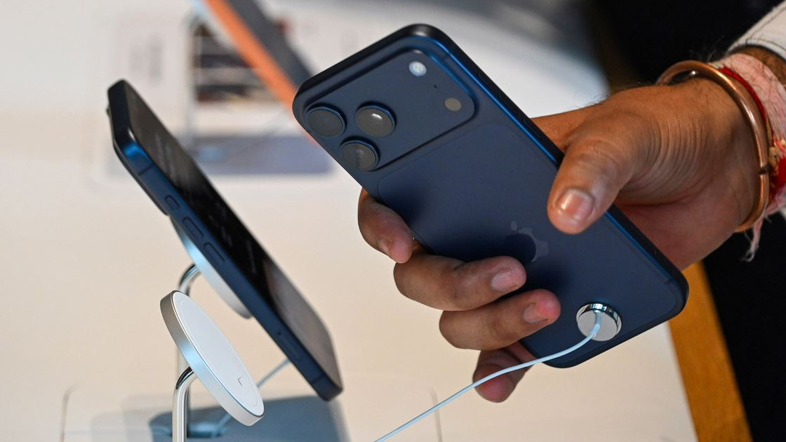 iPhone 17 stock shortage in India leads to potential price hike