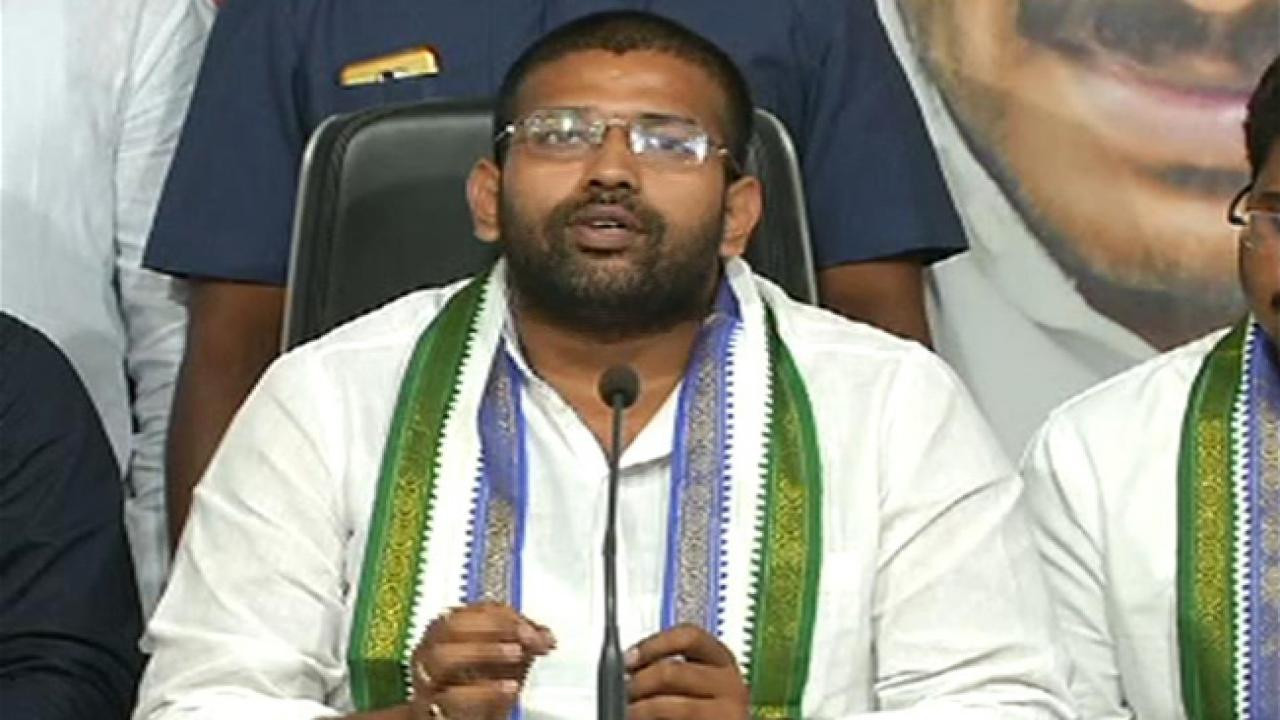 Jakkampudi Raja booked under SC ST Act for remarks against Kurnool CI