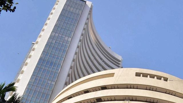 Sensex down 364 points as losses continue for fourth day