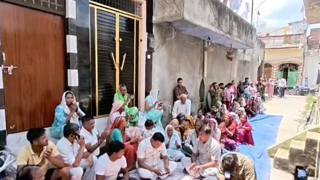 Muzaffarnagar tension over Muslim families buying houses in Janakpuri colony