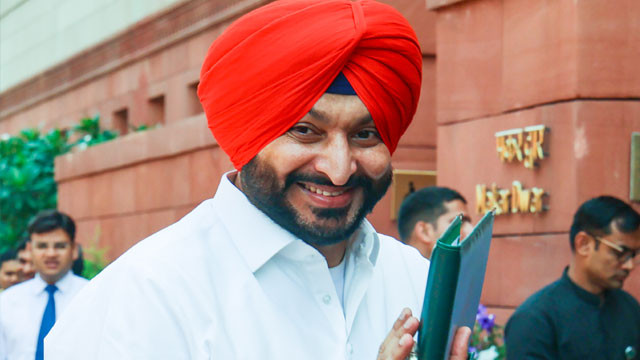 Ravneet Singh Bittu resigns from Union Minister post