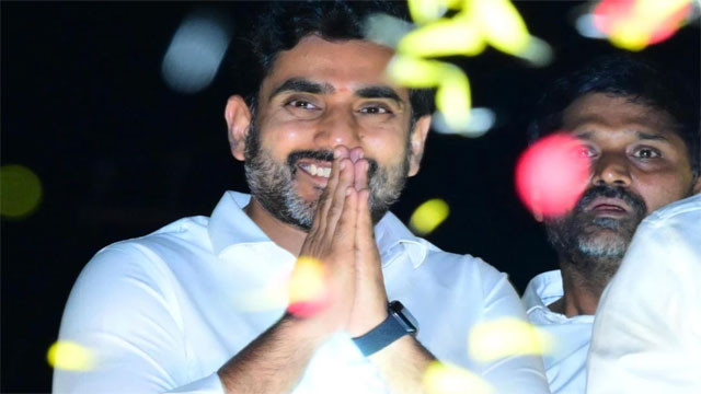 Nara Lokesh gets grand welcome in Krishna district massive rally in Penamaluru