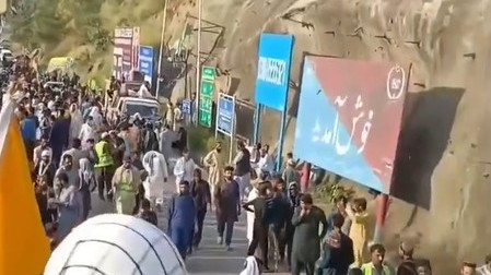 PoK Elections Bloodshed One Killed and Several Injured in Clashes
