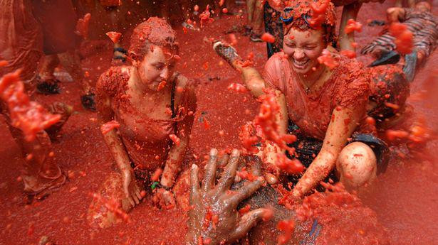 Spain Tomato Festival is not that great here is the difference between Bollywood movie and reality